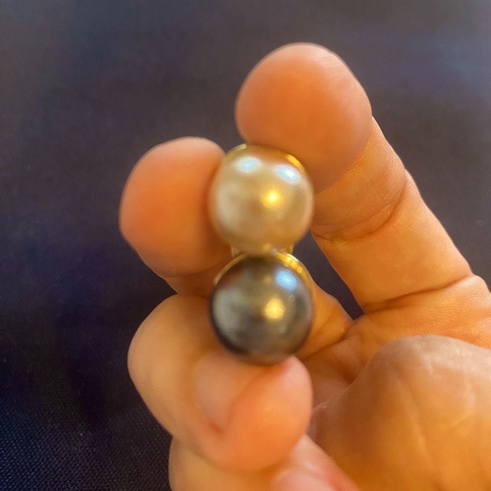 Joan Rivers Clip On Faux Pearl Earrings - Picture 10 of 10